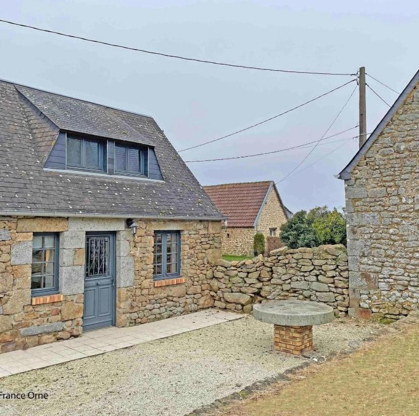 Le P'Tit Suisse Normand Villa Putanges Exteriör bild